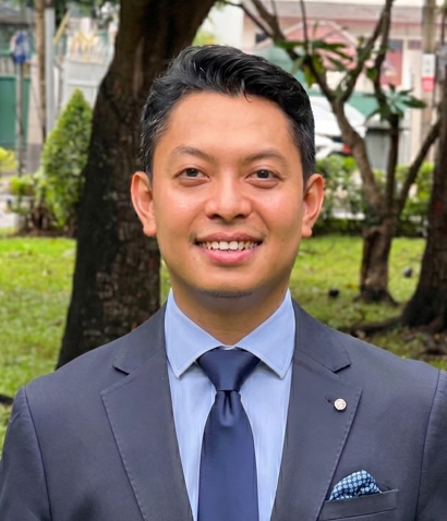 Dr. Si Thura portrait
