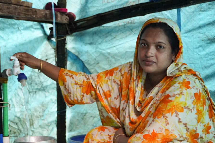 6191When Water Comes Home: Safe Water in Rural Bangladesh