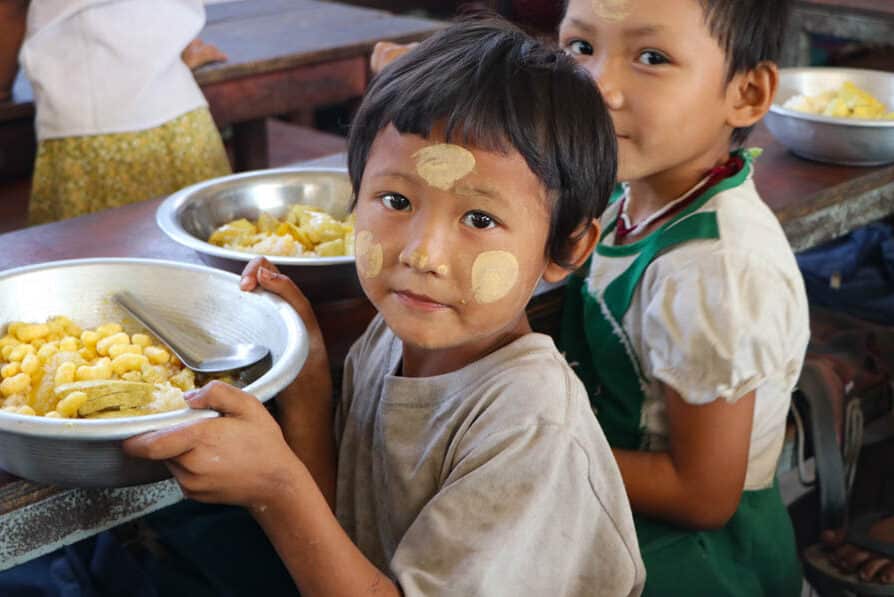 6507Community School Meals Help Children At Risk of Hunger in Myanmar